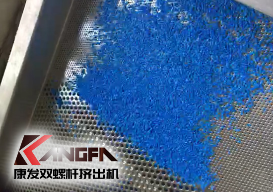 解客戶(hù)之憂(yōu)，樹(shù)企業(yè)品牌——康發(fā)雙螺桿擠出機(jī)浙江業(yè)務(wù)單位拜訪(fǎng)、設(shè)備巡查