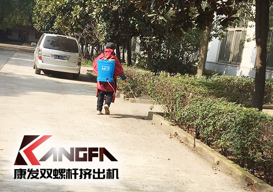 戰疫情、防風險、保安全！康發雙螺桿擠出機復工在即，全廠實現全方位消毒！