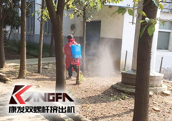 沒有一場疫情不可戰勝！凝心聚力，共克時艱，康發雙螺桿擠出機在行動，全廠實現全方位消毒！