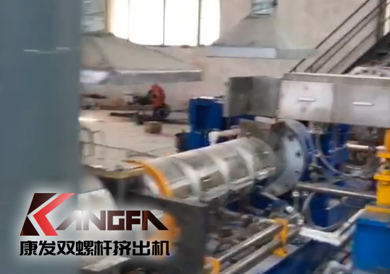 單、雙螺桿擠出機優(yōu)勢互補、高效率高產(chǎn)能！康發(fā)塑機JSH-75/180雙階式（雙螺桿/單螺桿）擠出機組試機!