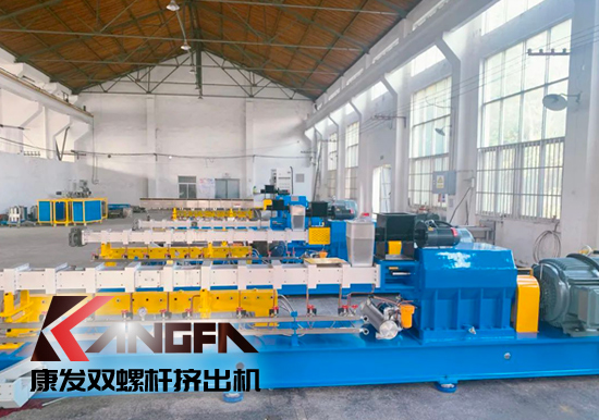 抗高溫戰酷暑，掀起生產熱潮——康發雙螺桿擠出機生產車間高溫“烤”驗不服“暑”