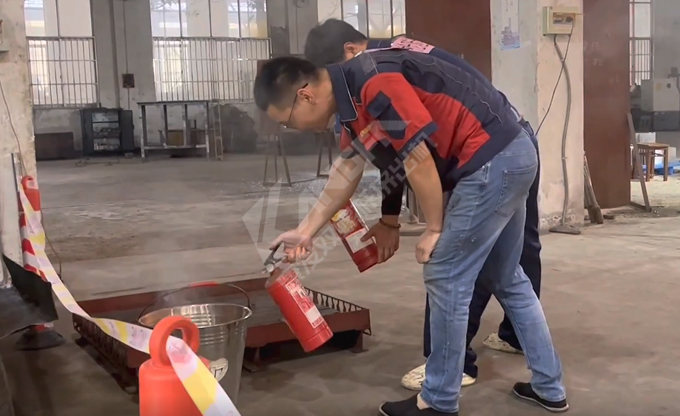 南京康發雙螺桿擠出機《火災與爆炸事故專項應急預案演練》再次拉開帷幕