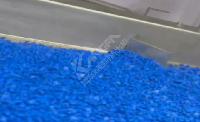 雙螺桿擠出機輔機配件——震動篩工作原理