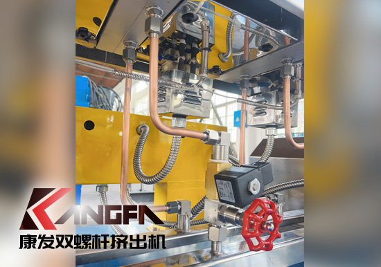 康發(fā)雙螺桿擠出機主設(shè)備冷卻系統(tǒng)