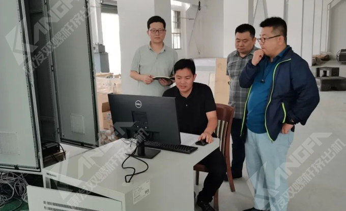 康發(fā)雙螺桿擠出機(jī)助力中石化塔河分公司3.5萬噸/年廢棄地膜連續(xù)熱裂解工業(yè)示范項(xiàng)目