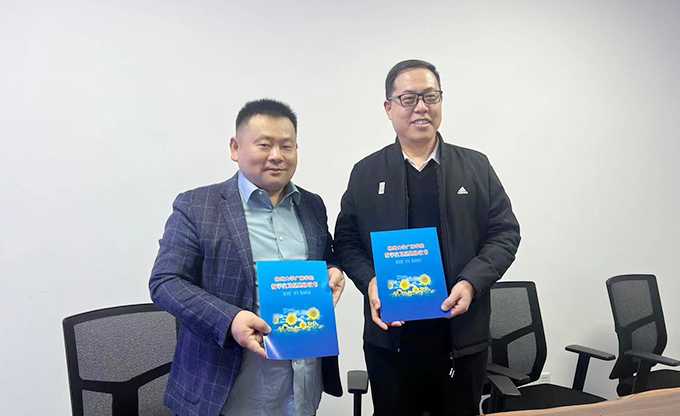 雙向賦能 培英共育 ——康發雙螺桿擠出機攜手揚州大學廣陵學院共建教學實習基地